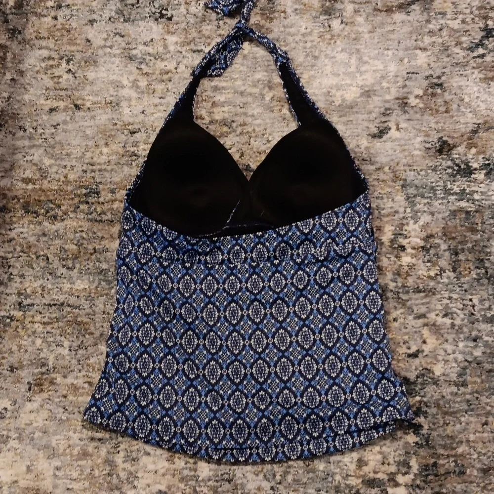 LL Bean geometric pattern swim tank - Picture 2 of 4